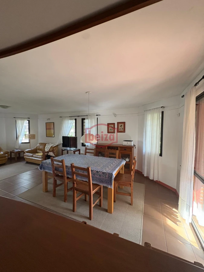 Casa ID.163391/Alquiler-casa-3-dormitorios - ALQUILER Casa  a 500 mts de la Playa Mansa 