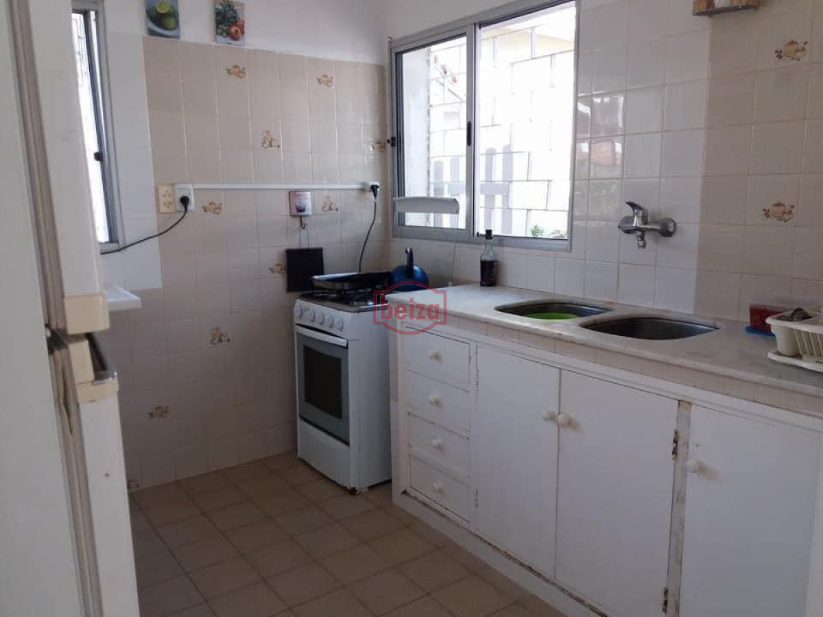 Casa ID.165440/Alquiler-de-casa-de-3-dormitorios-en-Pinares,-Punta-del-Este - alquiler una cuadra del mar MANSA