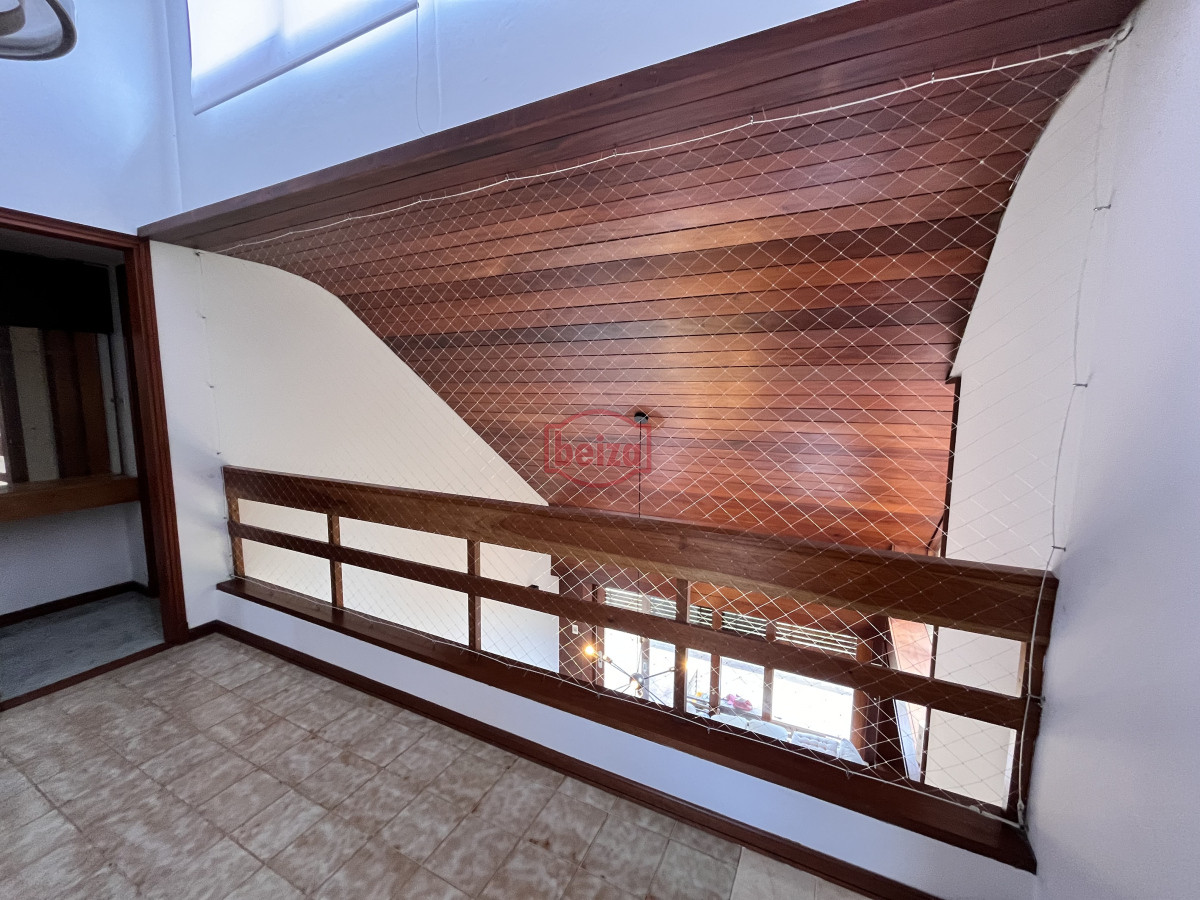 Casa ID.166879/Casa-de-3-Dormitorios-en-Manantiales - Alquiler casa 4 dormitorios a pasos del mar playa brava Punta del Este