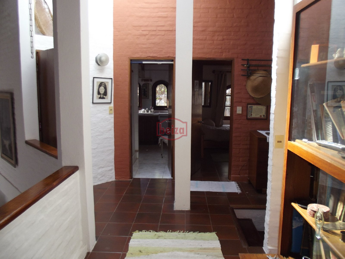 Casa ID.163566/Muy-buena-ubicación-a-metros-de-la-costa - Pinares - Casa de  4 dormitorios