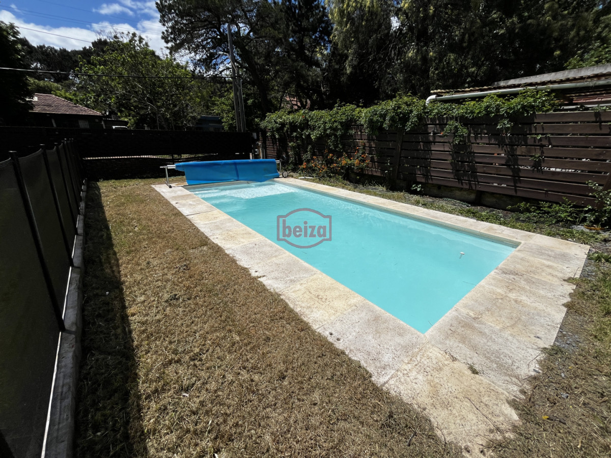 Casa ID.166974/Alquiler-casa-en-Playa-Brava-PDE - Alquiler casa con piscina 3 dormitorios mas play room Cantegril Punta del Este