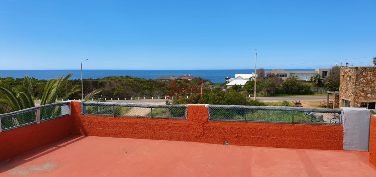 Altos de Punta Piedras, Manantiales. 4 dormitorios. Vista al mar. - BZA165770C
