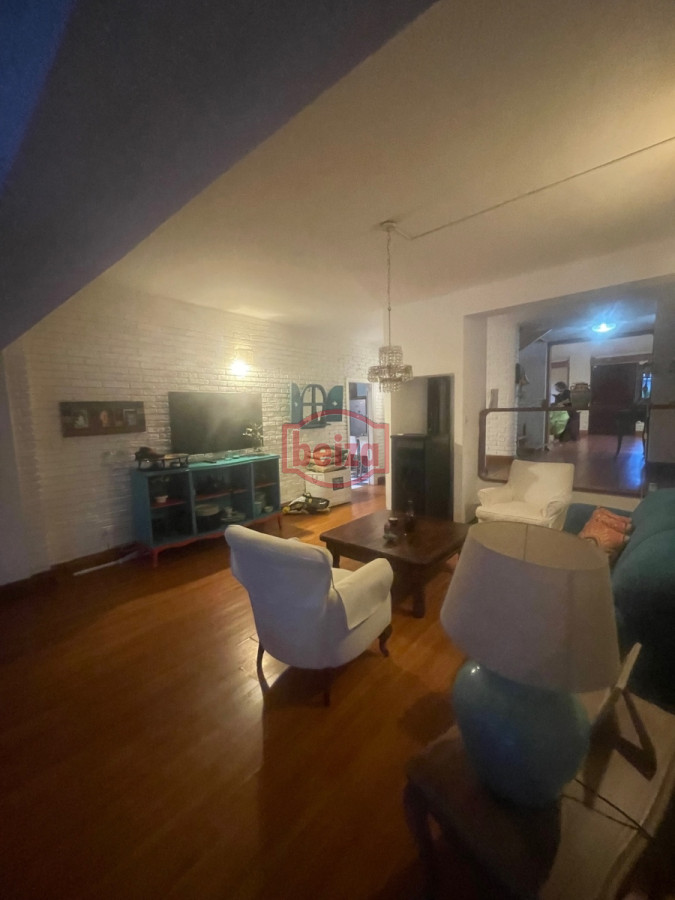 Casa ID.164834/En-venta-y-Alquiler..-imperdible-oportunidad..-a-metros-del-mar!!! - Venta en Mansa de 4 dormitorios pileta