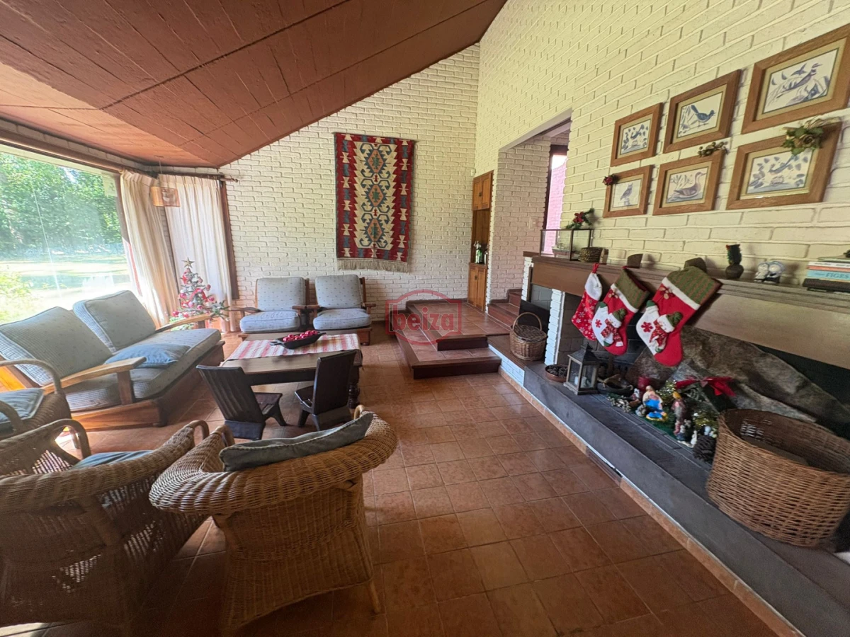 Casa ID.167018/venta-casa-con-amplios-ambientes - casa en venta ideal todo el año