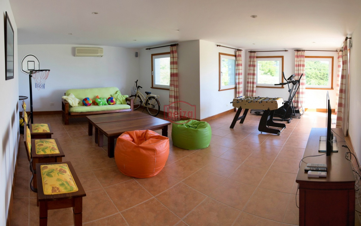 Casa ID.163770/Excelente-casa-moderna-en-Tio-tom,-pegada-al-mar - EXCLUSIVA PROPIEDAD Frente a la bahía, en lo alto y con una vista majestuosa al atardecer.