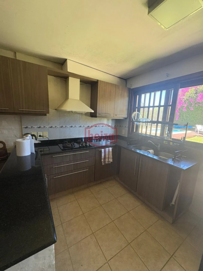 Casa ID.167008/mansa-una-cuadra-del-mar - Alquiler amplia casa 5 dormitorios