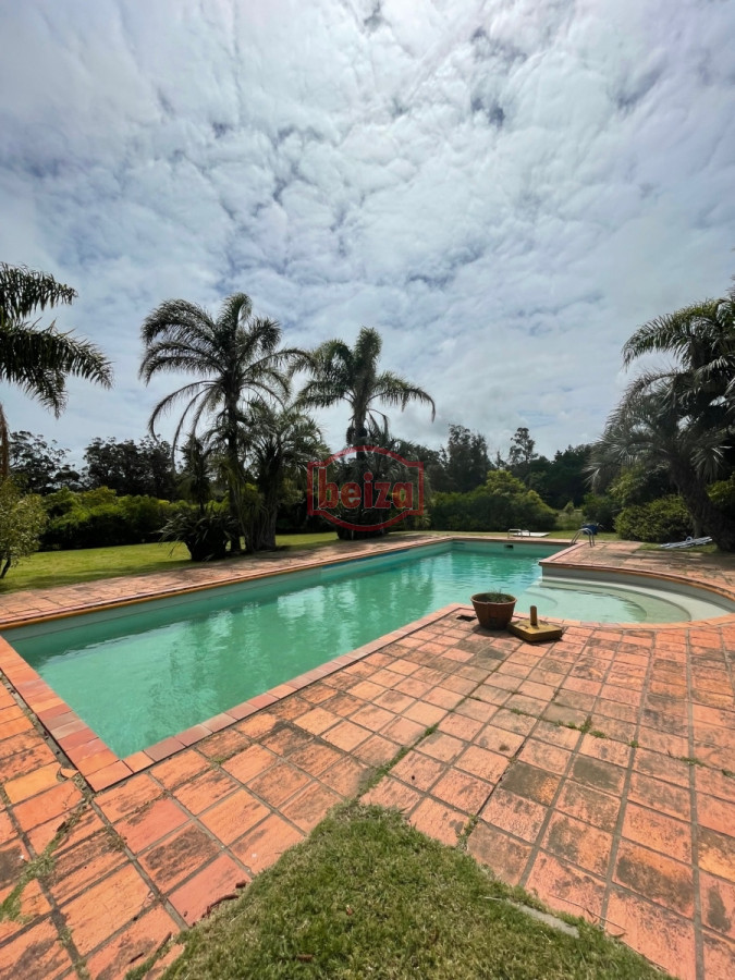 Casa ID.166021/Casa-en-Mansa,-5-dormitorios - Exclusiva CASA - CHACRA de 1.8 hectáreas. 
