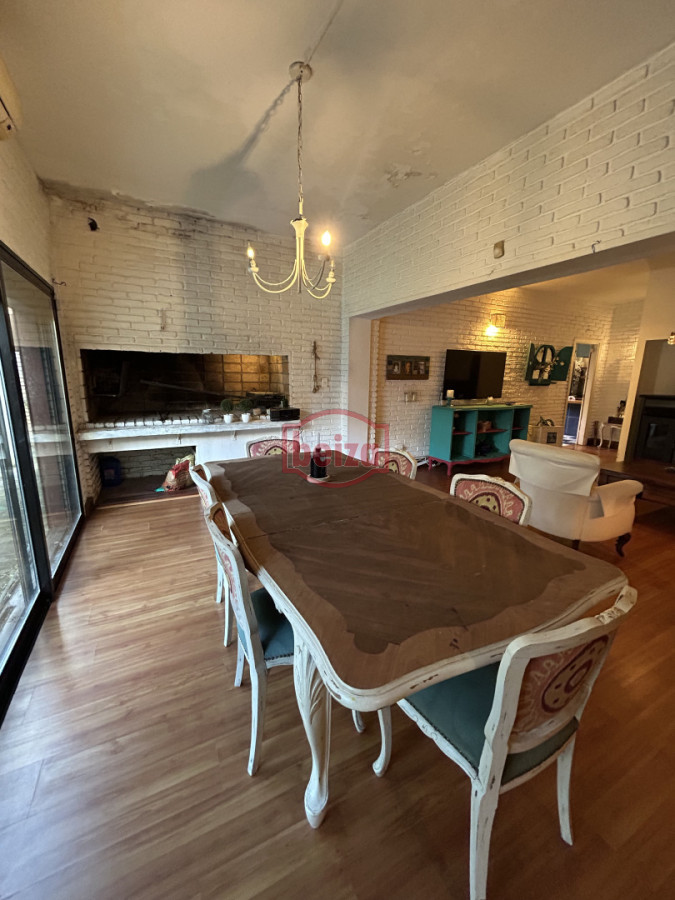 Casa ID.164834/Casa-en-Venta-de-5-dormitorios-en-San-Rafael-,-Punta-del-este- - Venta en Mansa de 4 dormitorios pileta