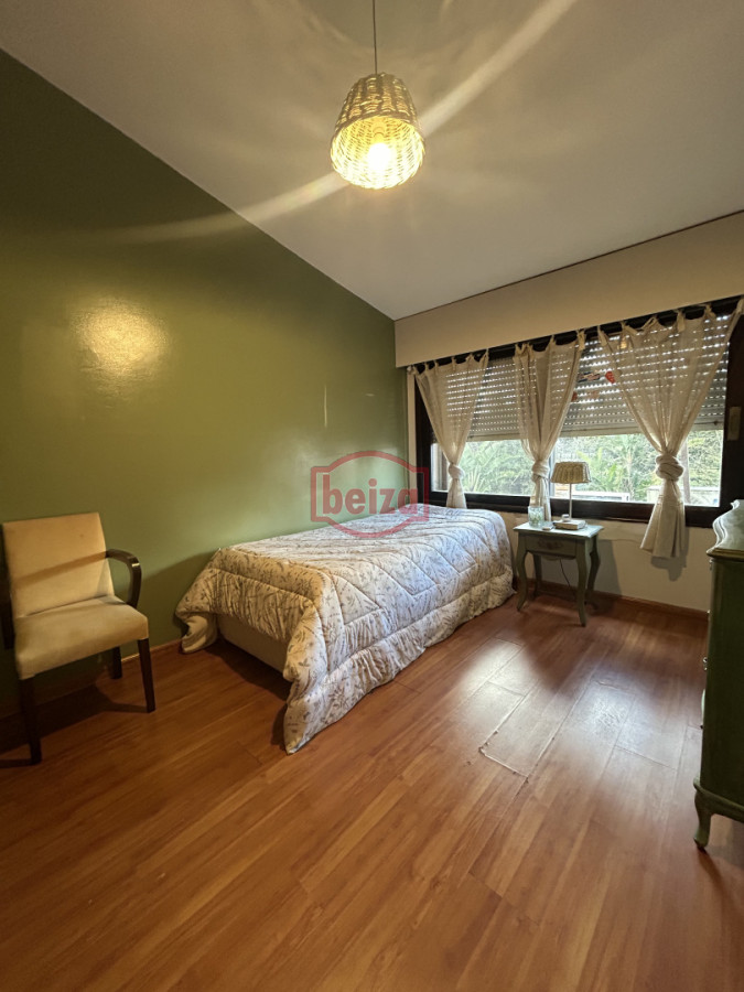 Casa ID.164834/Casa-en-Venta-de-5-dormitorios-en-San-Rafael-,-Punta-del-este- - Venta en Mansa de 4 dormitorios pileta