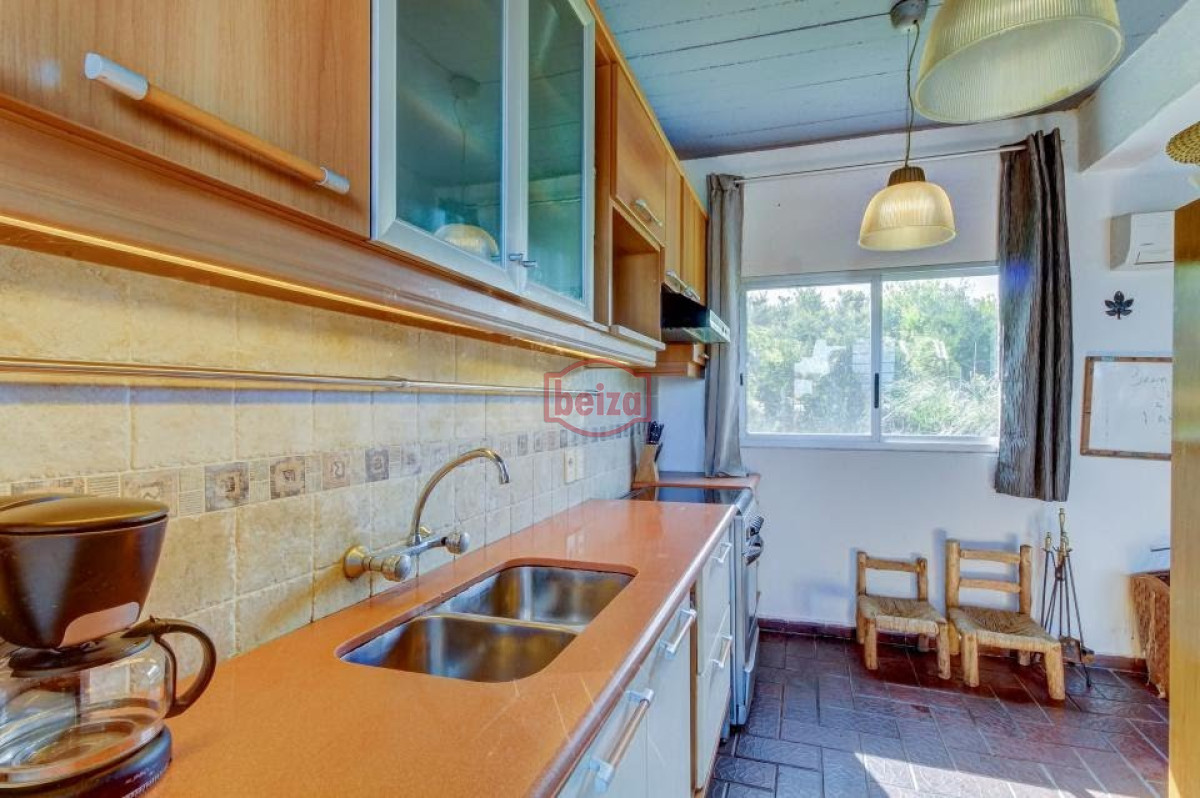 Casa ID.165180/Moderna-casa-en-barrio-privado - Casa en Punta Piedras 4 dormitorios