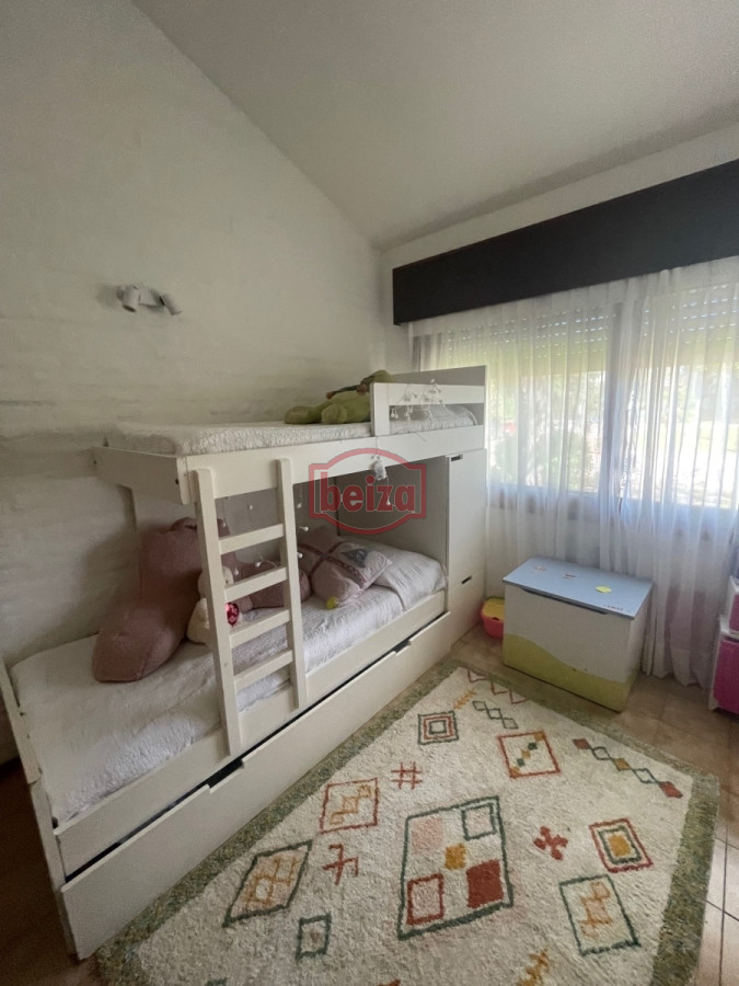 Casa ID.163165/Hermosa-casa-de-4-Dormitorios-y-3-Baños - Alquiler enero casa de 4 dormitorios *
