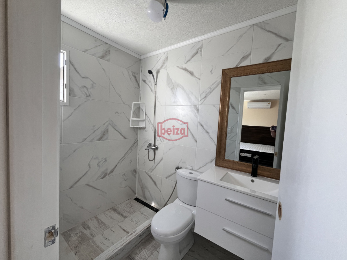 Casa ID.167067/Casa-a-solo-6-cuadras-de-la-Peatonal-Sarandí-de-la-ciudad-de-Maldonado - Venta casa ph 3 dorm barrio 4h