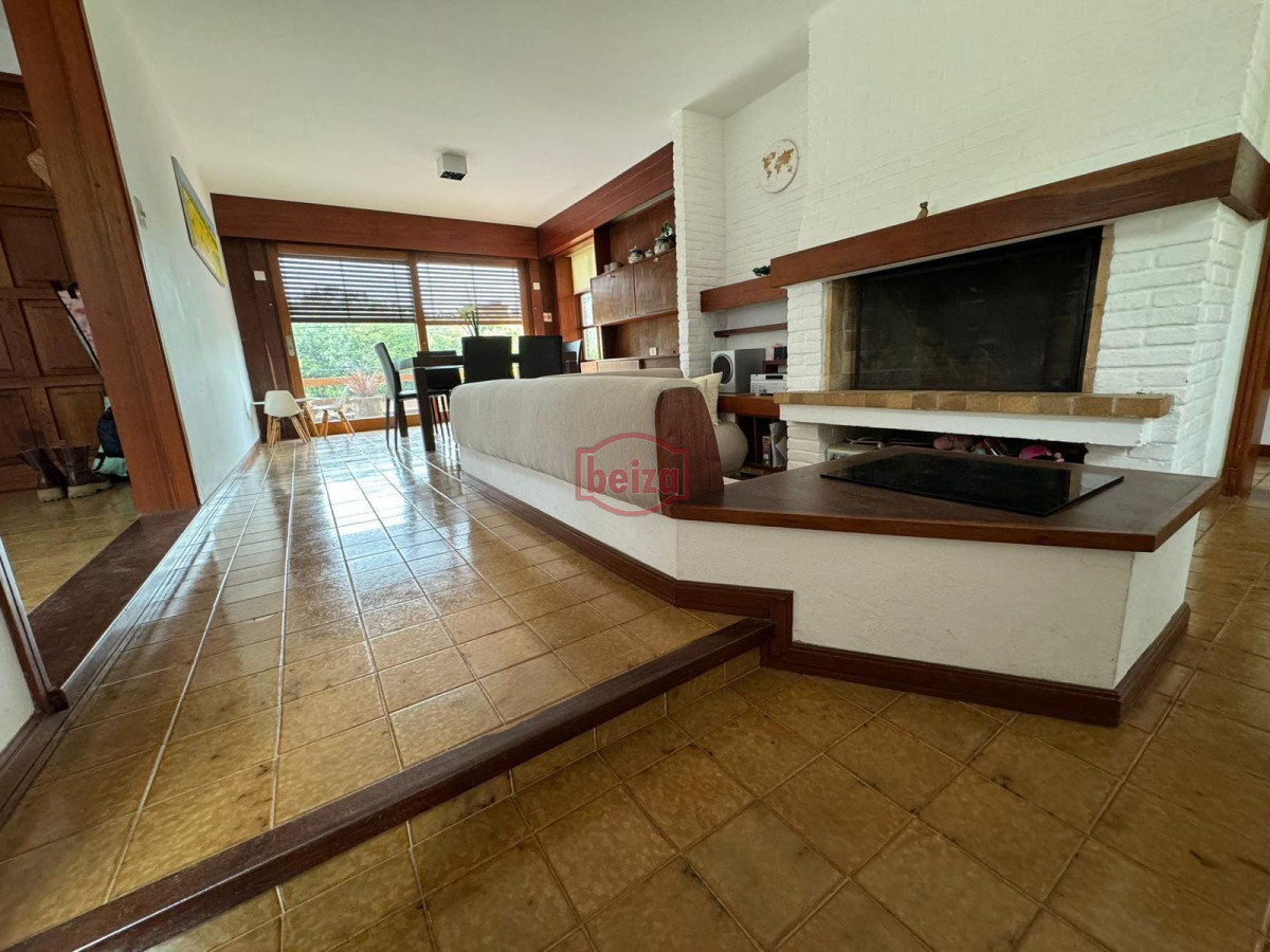 Casa ID.166879/Casa-de-3-Dormitorios-en-Manantiales - Alquiler casa 4 dormitorios a pasos del mar playa brava Punta del Este