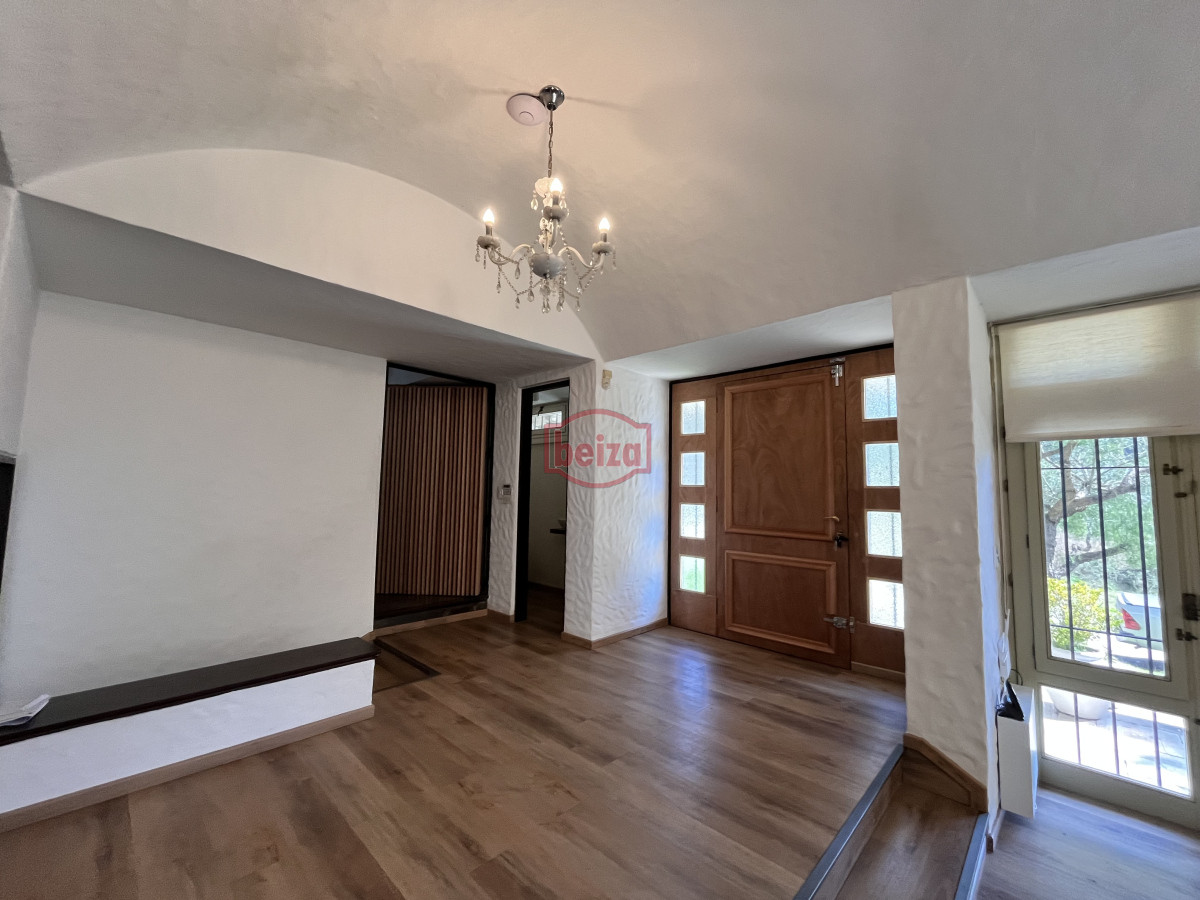 Casa ID.166852/Venta-casa-5-dormitorios-en-Playa-Mansa-Punta-del-Este - Venta casa 4 dormitorios Barrio Golf Punta del Este