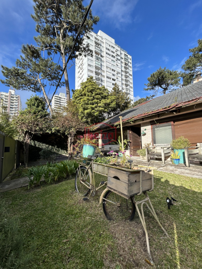 Casa ID.164834/Casa-en-Venta-de-5-dormitorios-en-San-Rafael-,-Punta-del-este- - Venta en Mansa de 4 dormitorios pileta