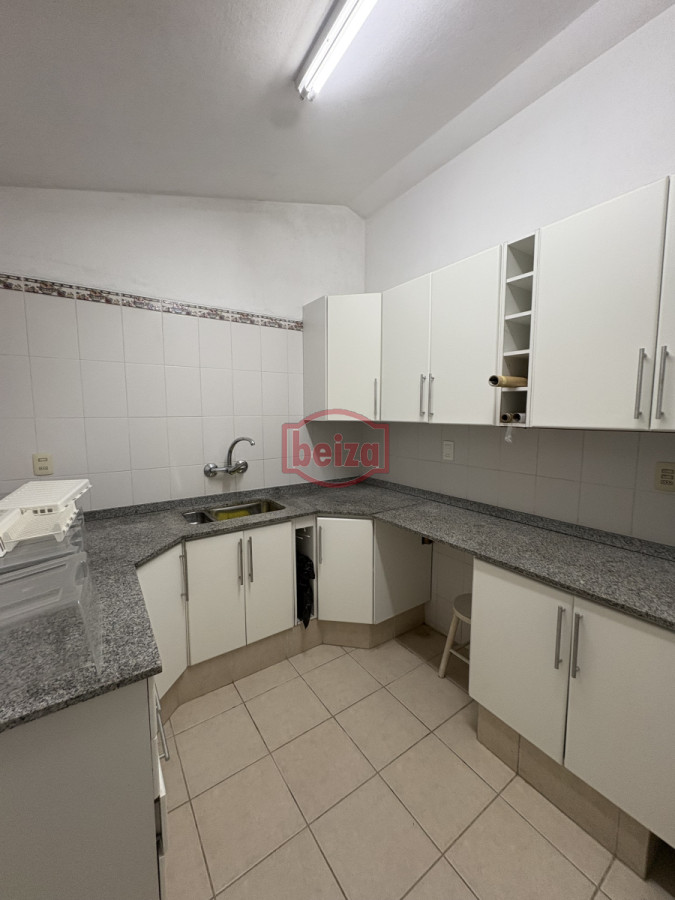 Casa ID.166171/Venta-Complejo-de-7-Bungalows-Bello-Horizonte-a-pasos-del-Mar - Casa en venta para clinica