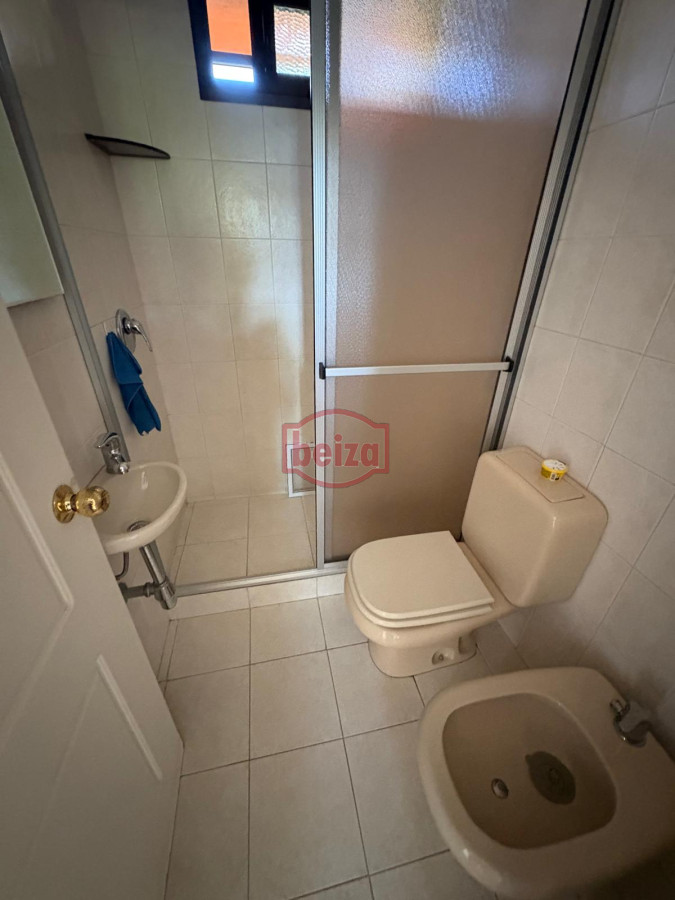 Casa ID.163391/Casa-en-Pinares,-3-dormitorios-* - Casa para 6 personas a 500 mts de la Playa Mansa