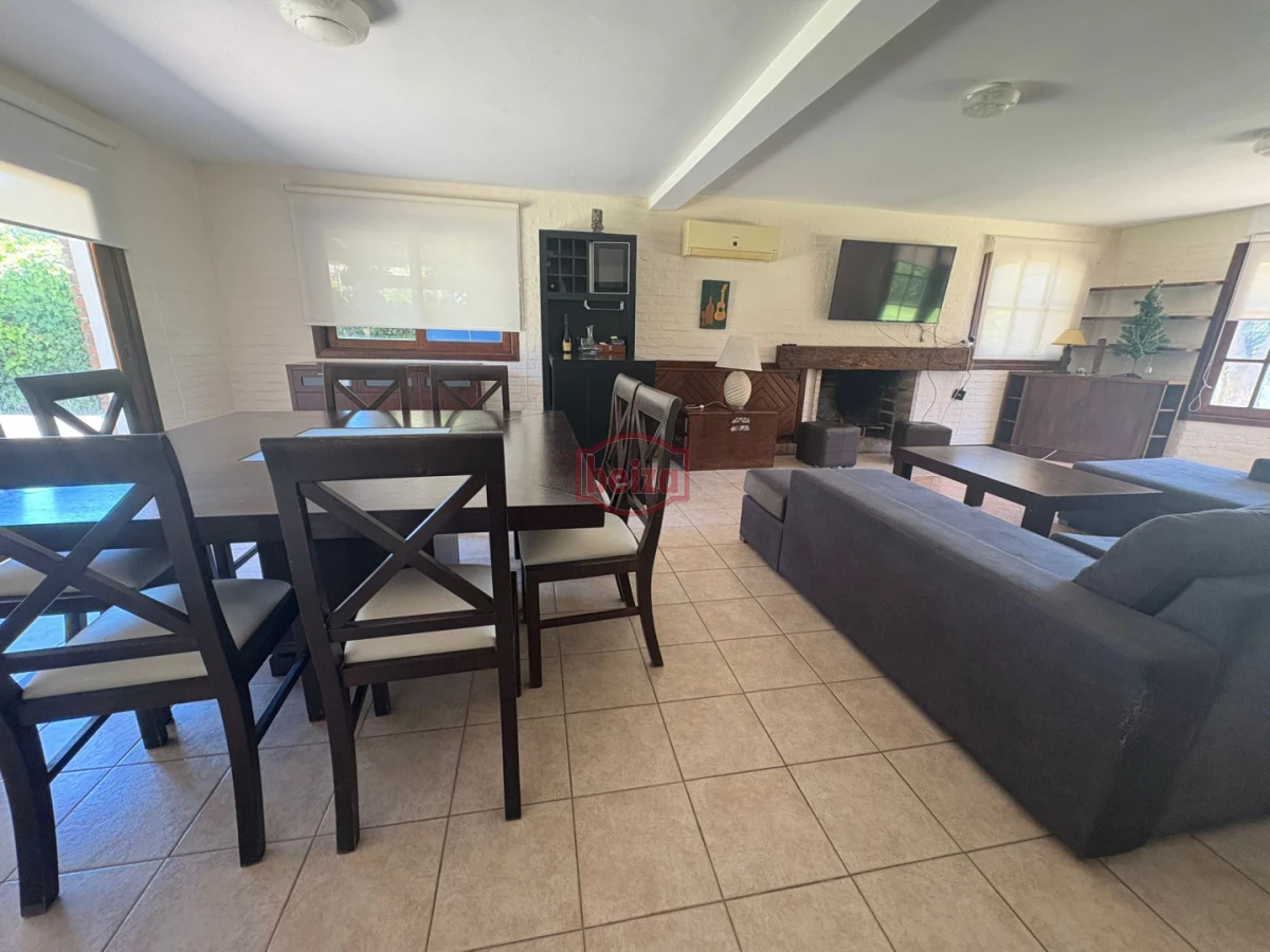 Casa ID.167008/mansa-una-cuadra-del-mar - Alquiler amplia casa 5 dormitorios