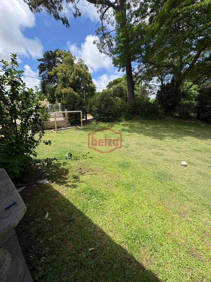 Casa ID.167001/Hermosa-casa-quinta-compuesta-de-3-construcciones,-Casa-de-Huéspedes - venta casa con amplios ambientes