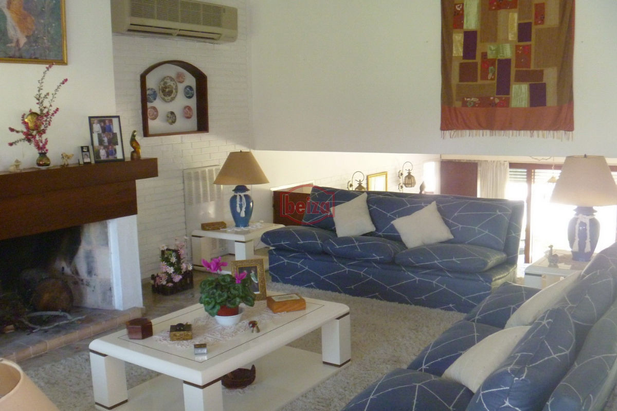 Casa ID.163340/En-venta-y-Alquiler..-imperdible-oportunidad..-a-metros-del-mar!!! - Casa en Mansa, 3 dormitorios *