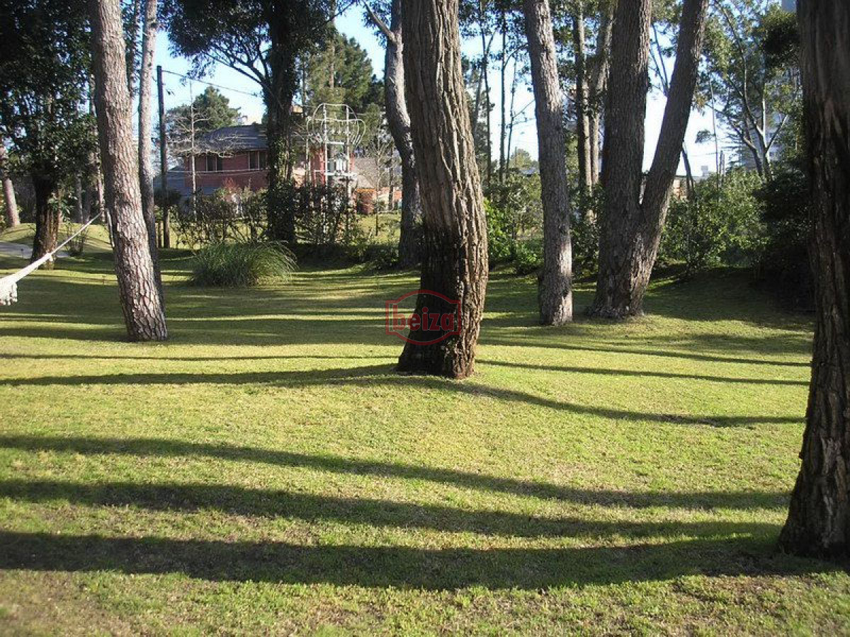 Casa ID.163123/Casa-en-Mansa,-3-dormitorios- - Casa en Mansa, 5 dormitorios *