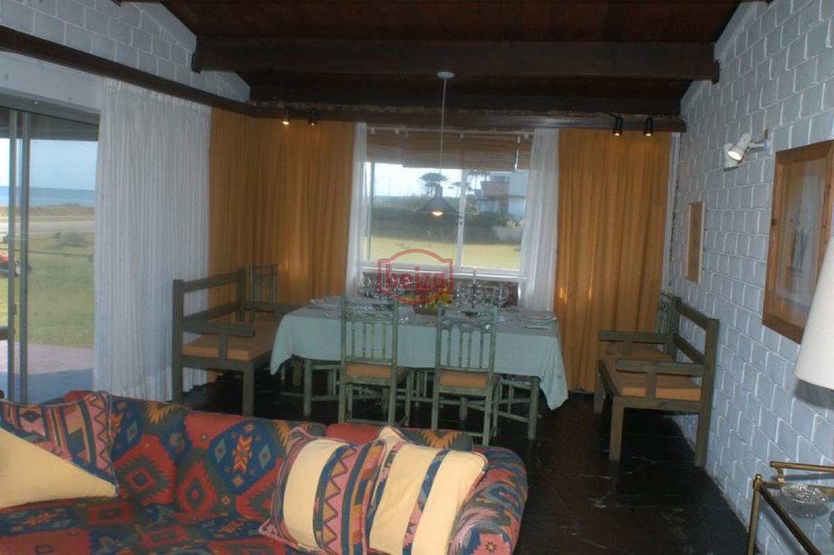 Casa ID.163149/Casa-en-Mansa,-6-dormitorios-* - Casa en Mansa, 4 dormitorios *