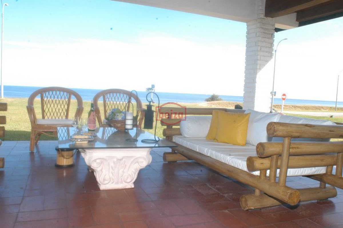 Casa ID.163149/Casa-en-Mansa,-6-dormitorios-* - Casa en Mansa, 4 dormitorios *