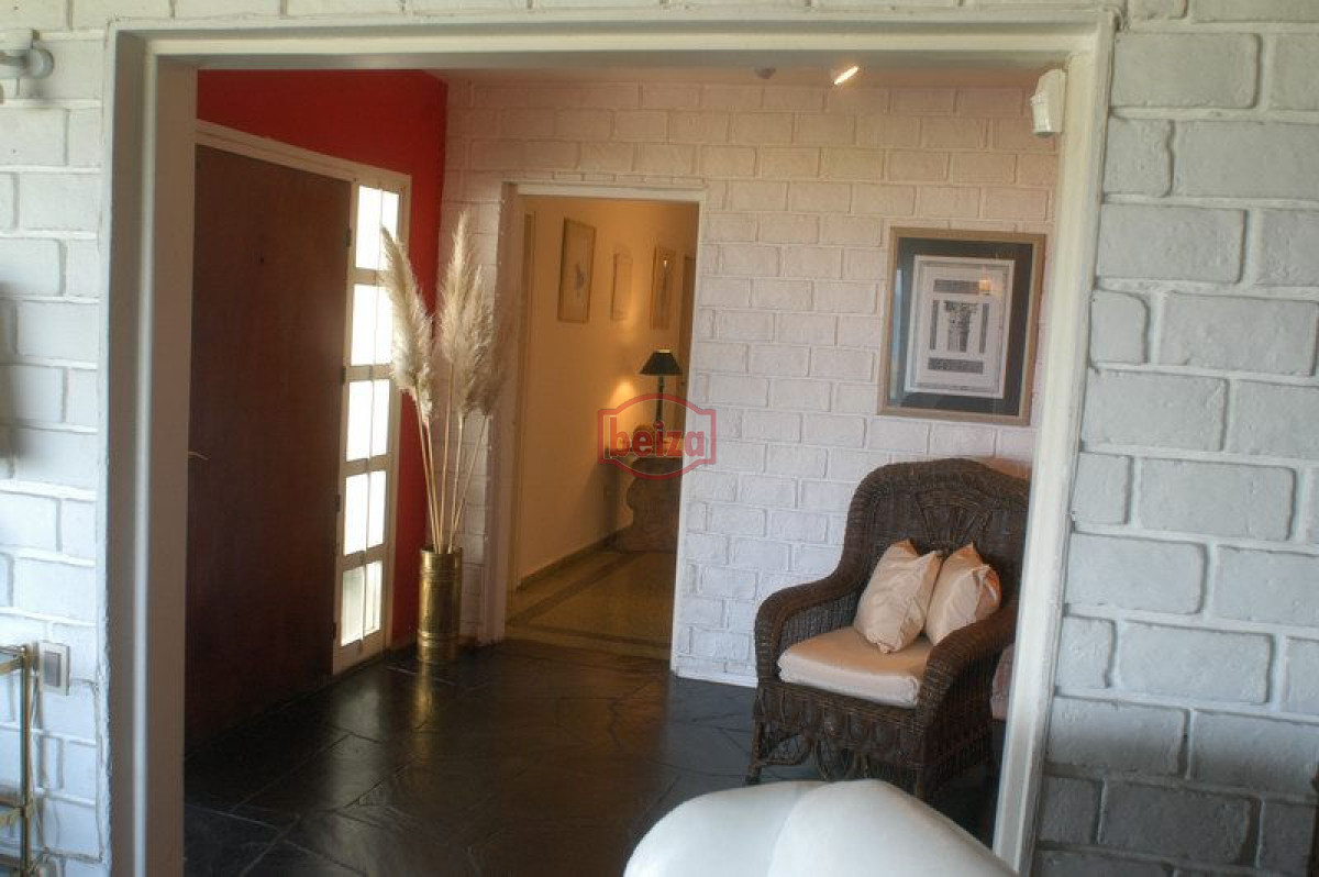Casa ID.163149/Casa-en-Mansa,-6-dormitorios-* - Casa en Mansa, 4 dormitorios *