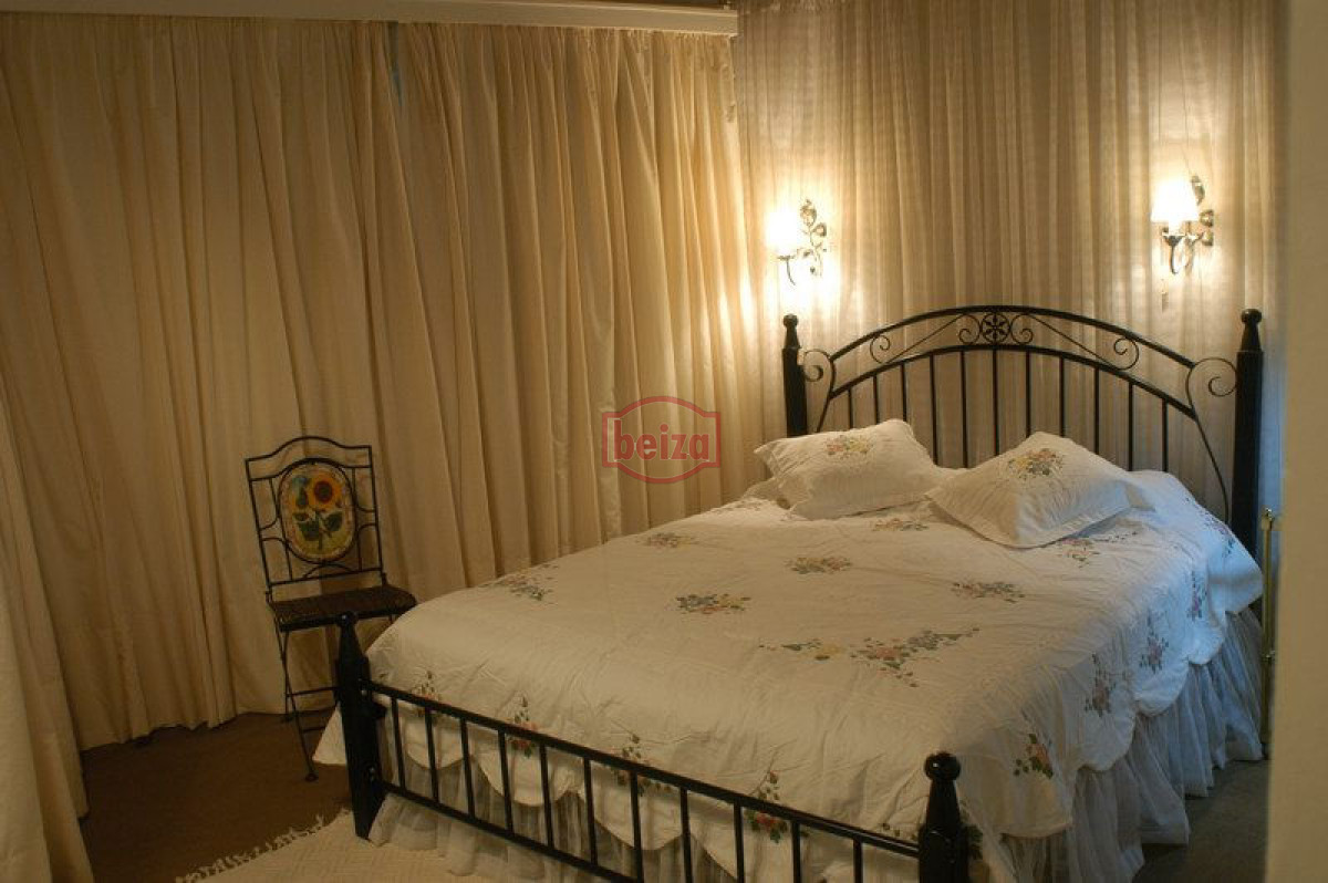 Casa ID.163149/Casa-en-Mansa,-6-dormitorios-* - Casa en Mansa, 4 dormitorios *