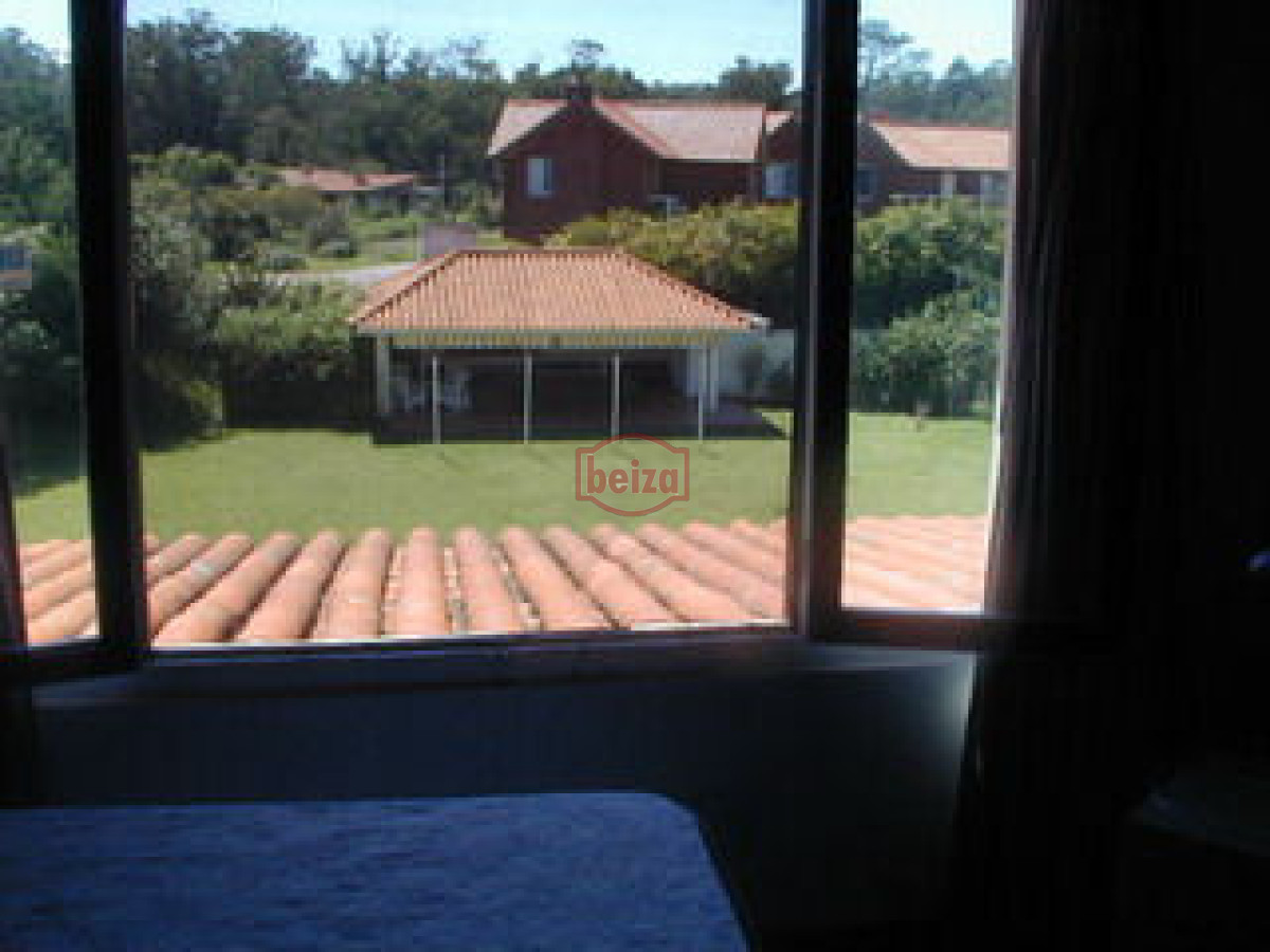 Casa ID.163149/Casa-en-Mansa,-6-dormitorios-* - Casa en Mansa, 4 dormitorios *
