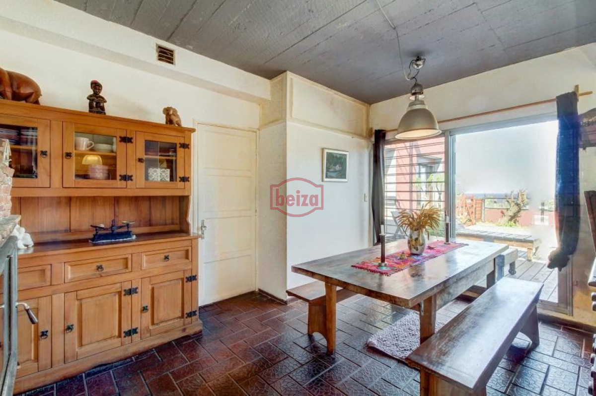 Casa ID.165180/Moderna-casa-en-barrio-privado - Casa en Punta Piedras 4 dormitorios