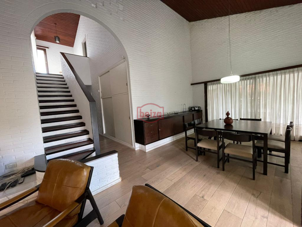 Casa ID.164564/Venta-en-paradas-Mansa - Casa en Playa Mansa