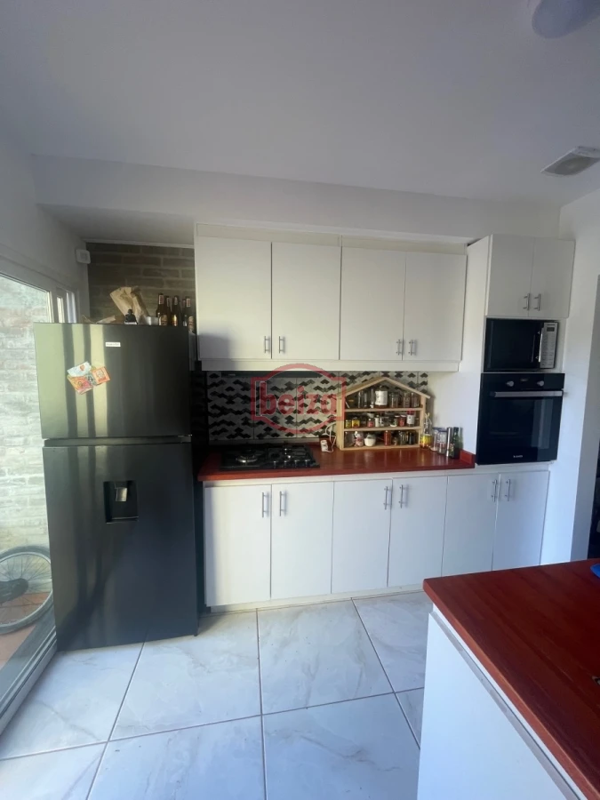 Casa ID.166425/Muy-buena-ubicación-a-metros-de-la-costa - Casa de 3 Dormitorios y 2 Baños en Parque Burnett