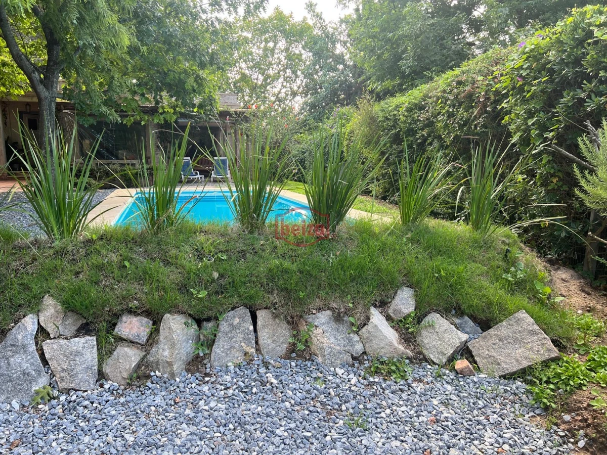 Casa ID.163162/Casa-en-Mansa--Pda-11--4-dormitorios-4-baños - Hermosa casa de 4 Dormitorios y 3 Baños