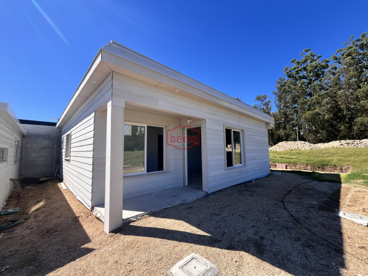 Casa ID.167067/Casa-a-solo-6-cuadras-de-la-Peatonal-Sarandí-de-la-ciudad-de-Maldonado - Venta casa ph 3 dorm barrio 4h