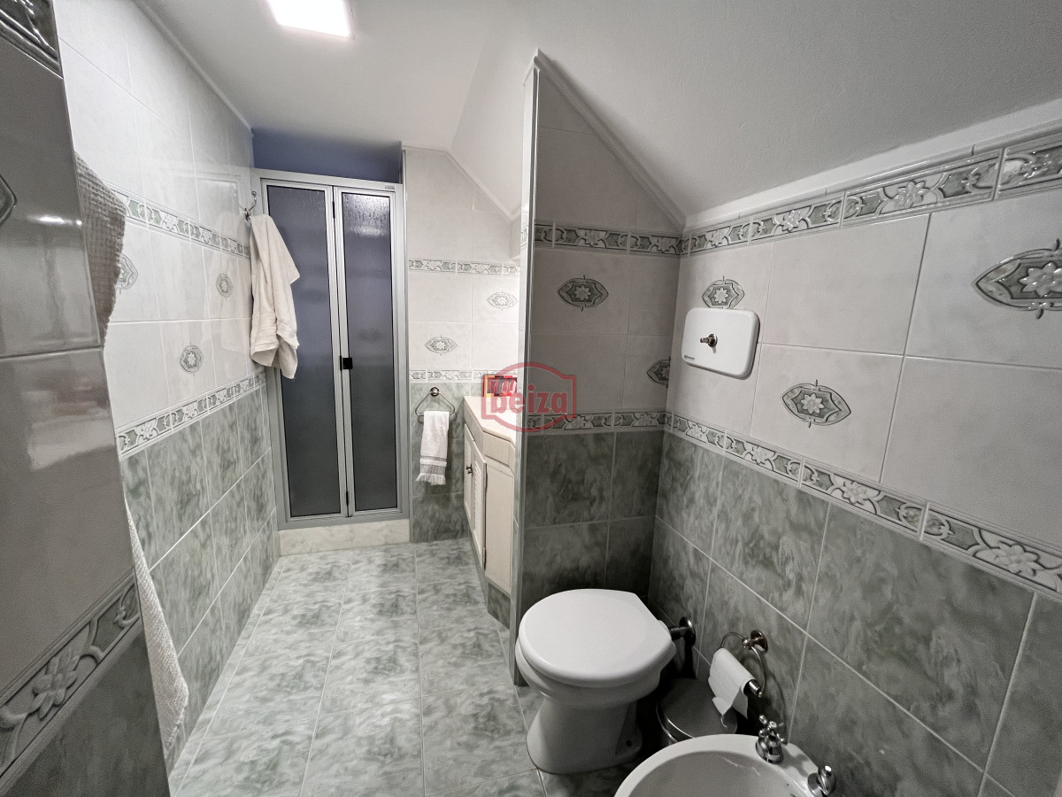 Casa ID.166879/Casa-de-3-Dormitorios-en-Manantiales - Alquiler casa 4 dormitorios a pasos del mar playa brava Punta del Este