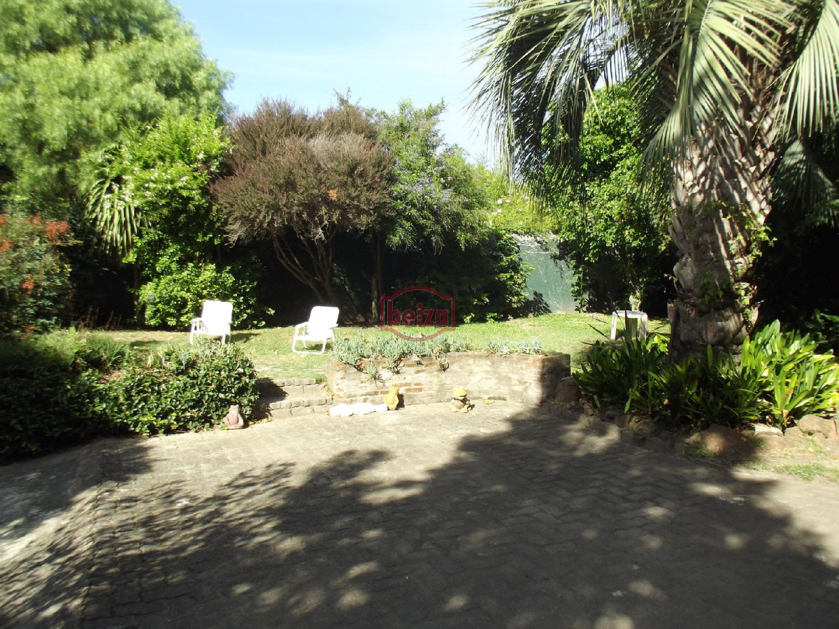 Casa ID.163566/Muy-buena-ubicación-a-metros-de-la-costa - Pinares - Casa de  4 dormitorios