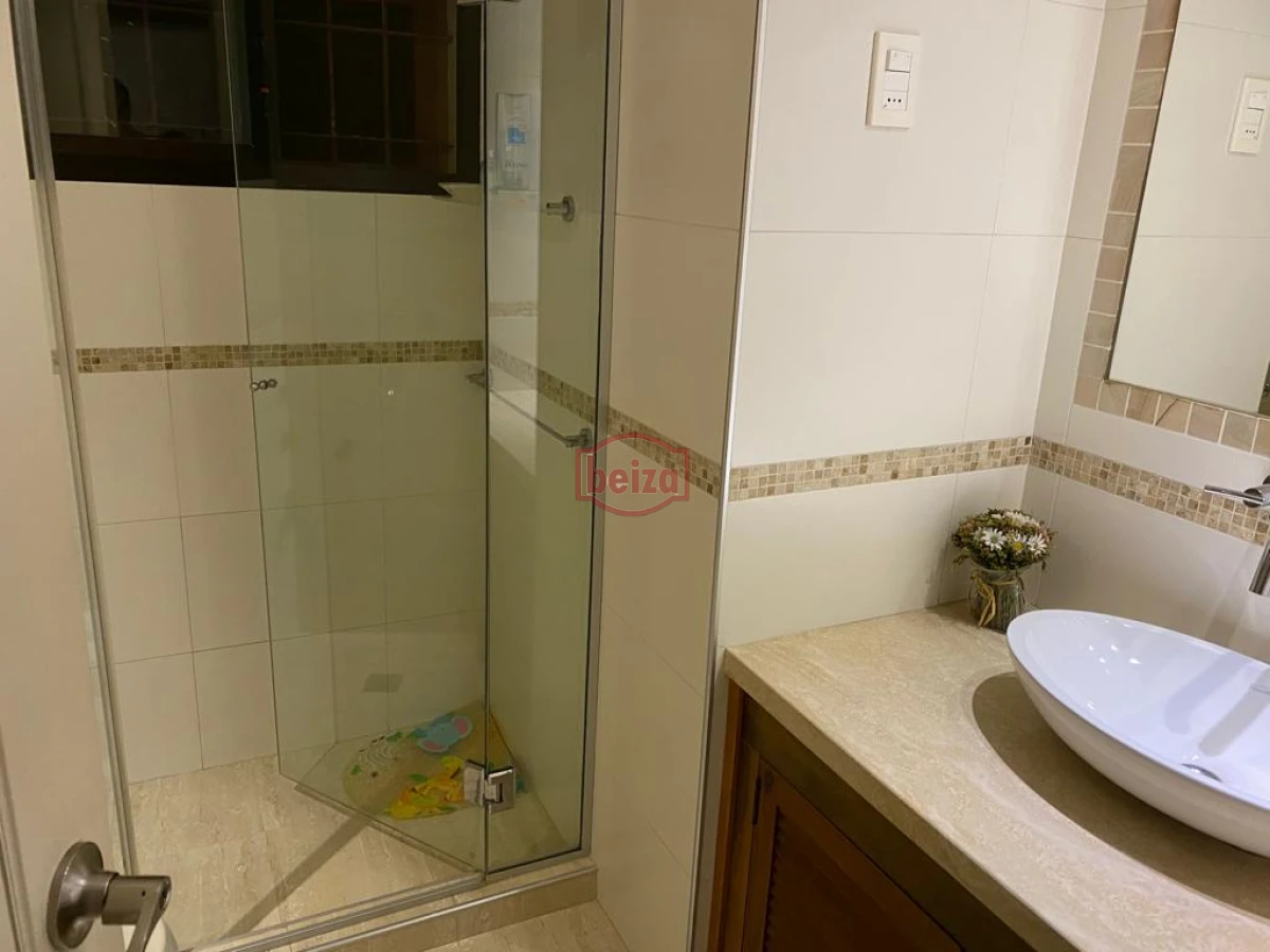 Casa ID.164834/Casa-en-Punta-Piedras-4-dormitorios - Venta en Mansa de 4 dormitorios pileta