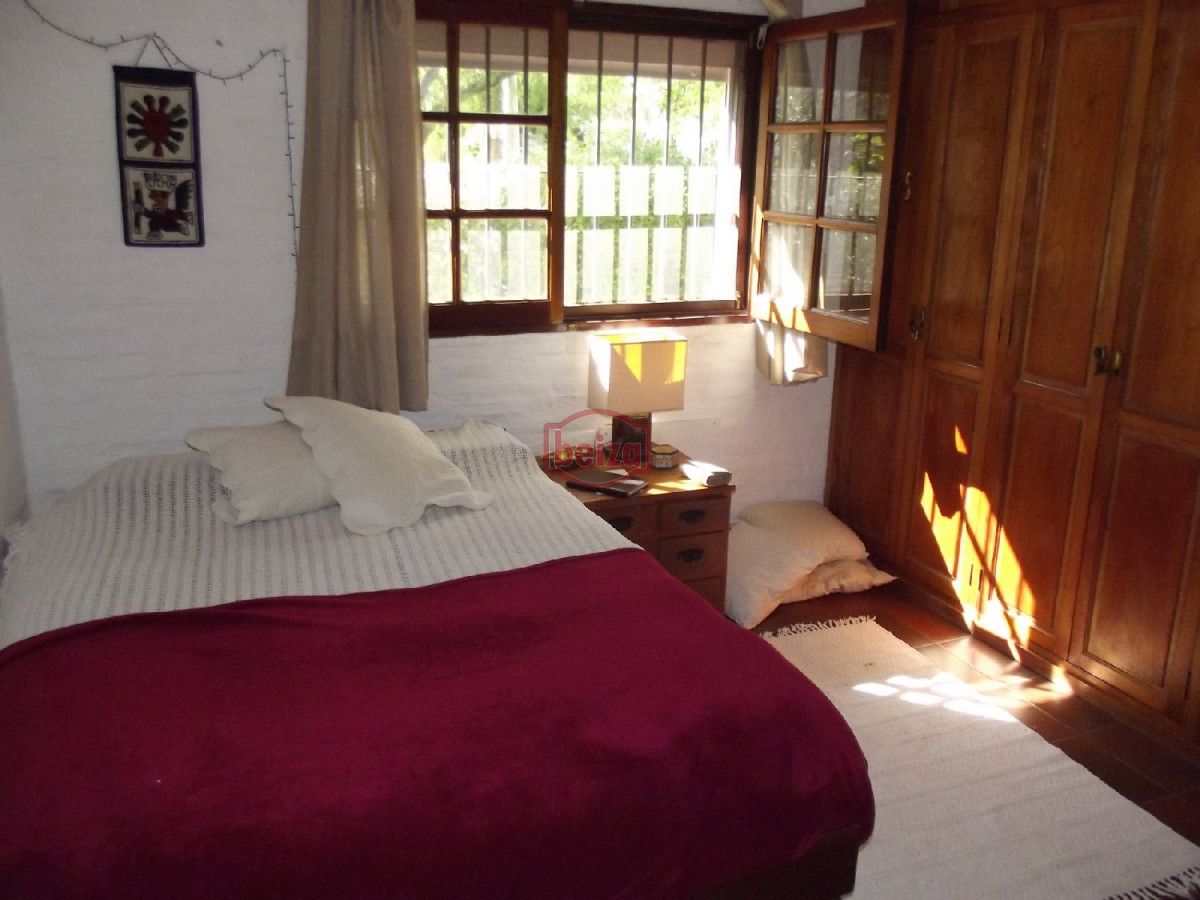 Casa ID.163566/Muy-buena-ubicación-a-metros-de-la-costa - Pinares - Casa de  4 dormitorios