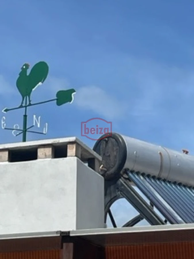 Casa ID.165932 - Venta. Playa Mansa. 3 Dormitorios. Excelente calidad constructiva.