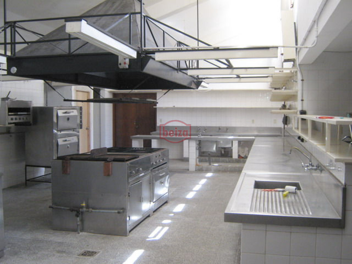 Local Comercial ID.163478/Local-comercial-en-Solanas - Local en Punta del Este, Lugano