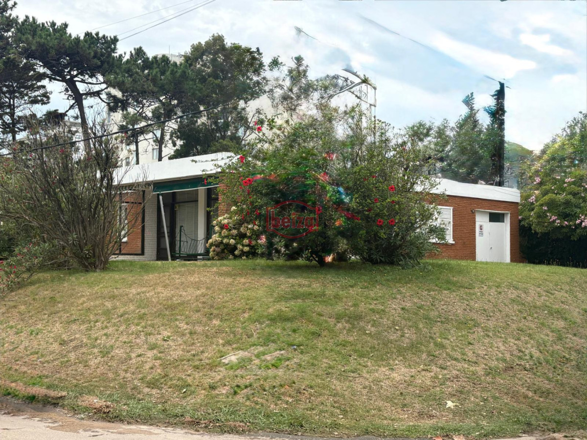 Terreno ID.166639/Terreno-en-Laguna-Estates-5690m2 - casa con 808 metros, cerca del mar