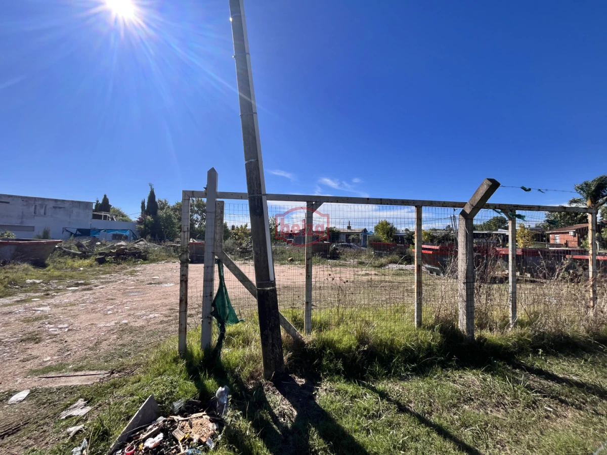Terreno ID.167052/ - Venta Terreno 1455 metros Barrio Biarritz