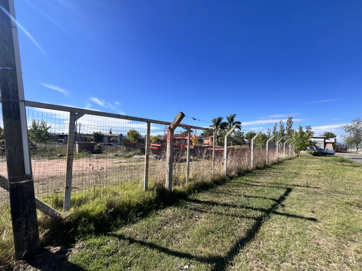 Terreno ID.167052/ - Venta Terreno 1455 metros Barrio Biarritz