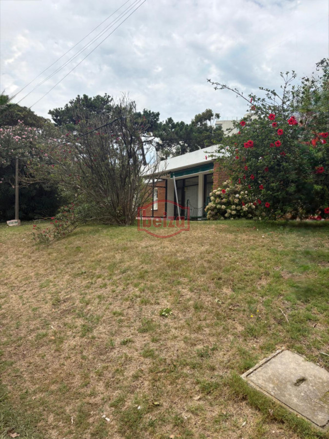 Terreno ID.166639/Terreno-en-Laguna-Estates-5690m2 - casa con 808 metros, cerca del mar