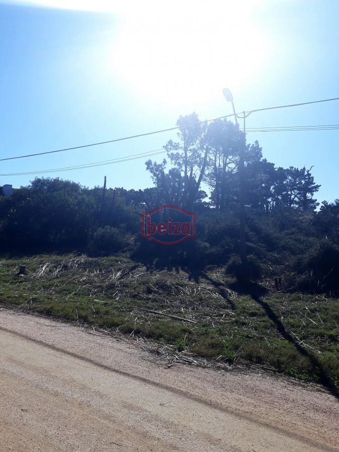 Terreno ID.163878/Terreno-próximo-a-la-costa-en-Piedras-del-Chileno- - Terreno apto para edificio, en Piedras del Chileno