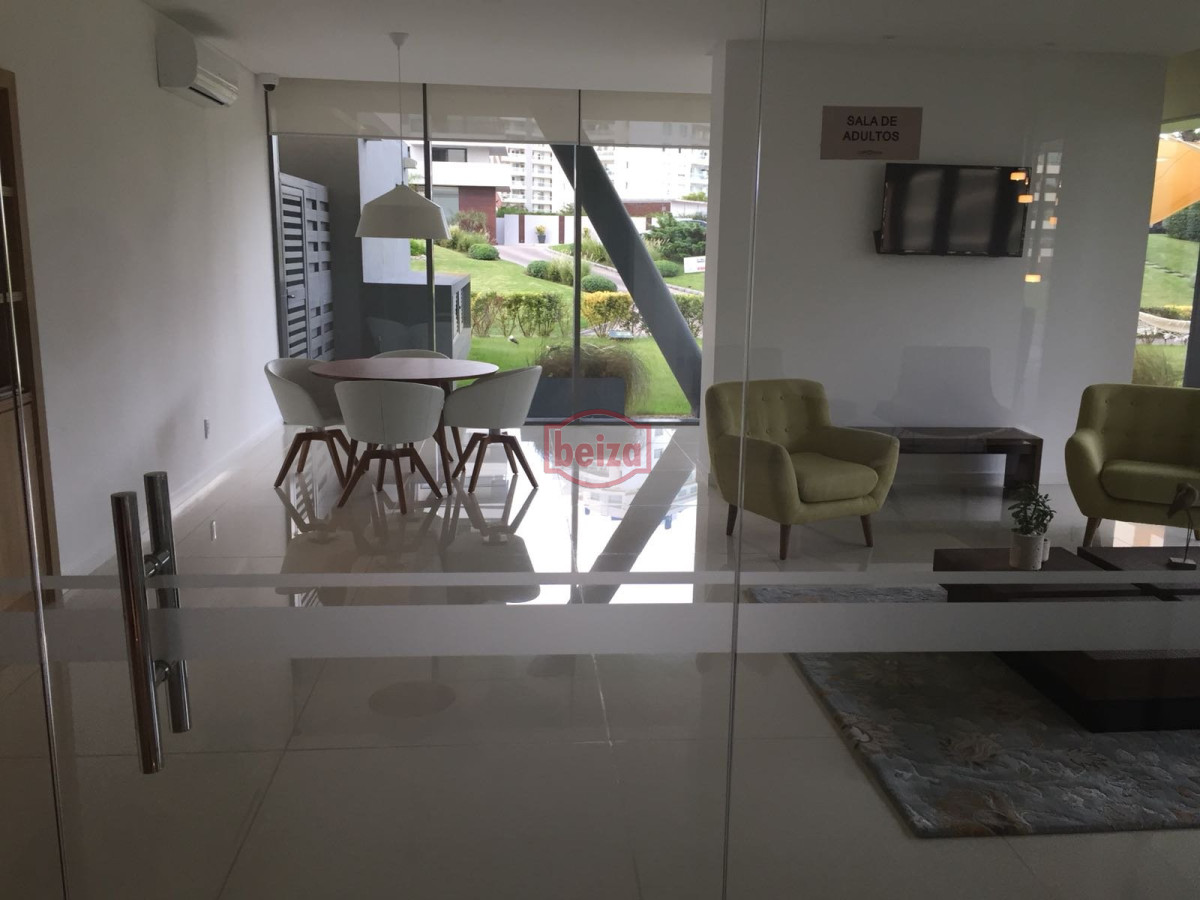 Apartamento ID.163625/Apartamento-de-2-Dormitorios-y-2-Baños- - Apartamento en Punta del Este, Brava