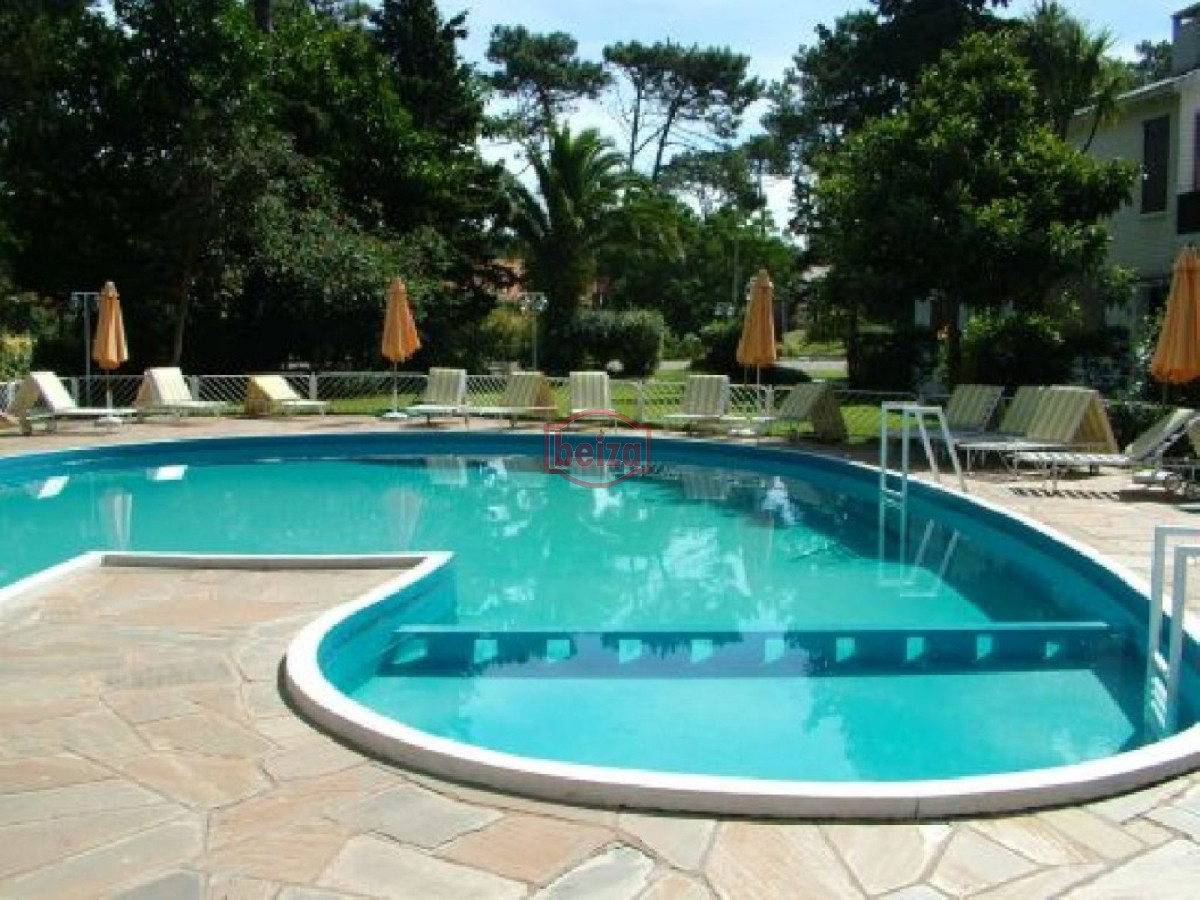 Apartamento ID.161166/Oportunidad-Cómodo-Apto-2-Dormitorios-En-Gorlero - Apartamento en Roosevelt, 2 dormitorios *