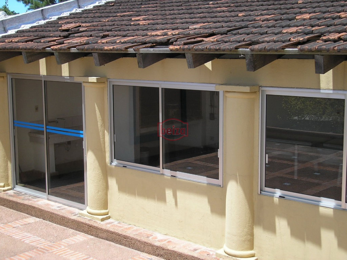Apartamento ID.163623/Apartamento-en-Mansa,-1-dormitorio-y-medio - Apartamento en Roosevelt - Punta del Este