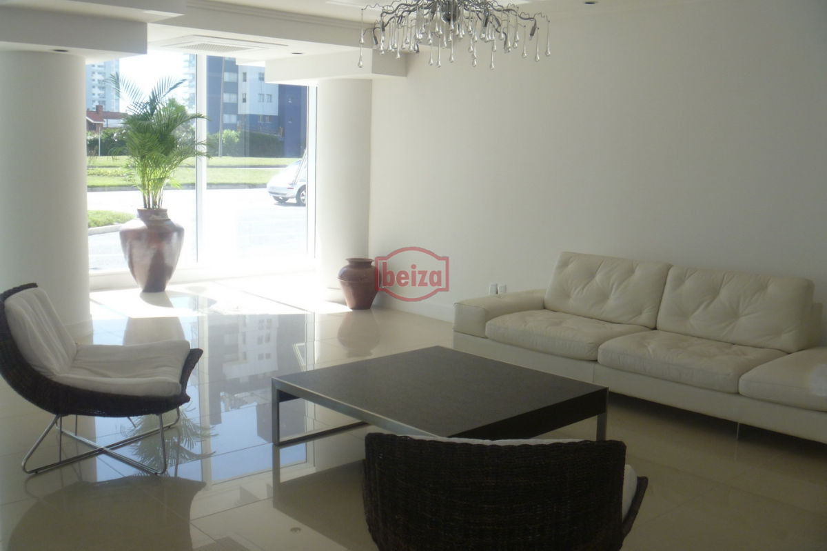 Apartamento ID.162909/VENTA-A-pasos-del-puerto--2-dormitorios-2-baños-con-garage - 2 Dormitorios y medio. Variedad de amenities.